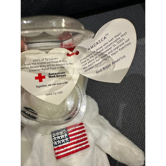 TY AMERICA (WHITE) the BEAR BEANIE BABY - MINT with MINT TAG USA Red Cross - Picture 10 of 16